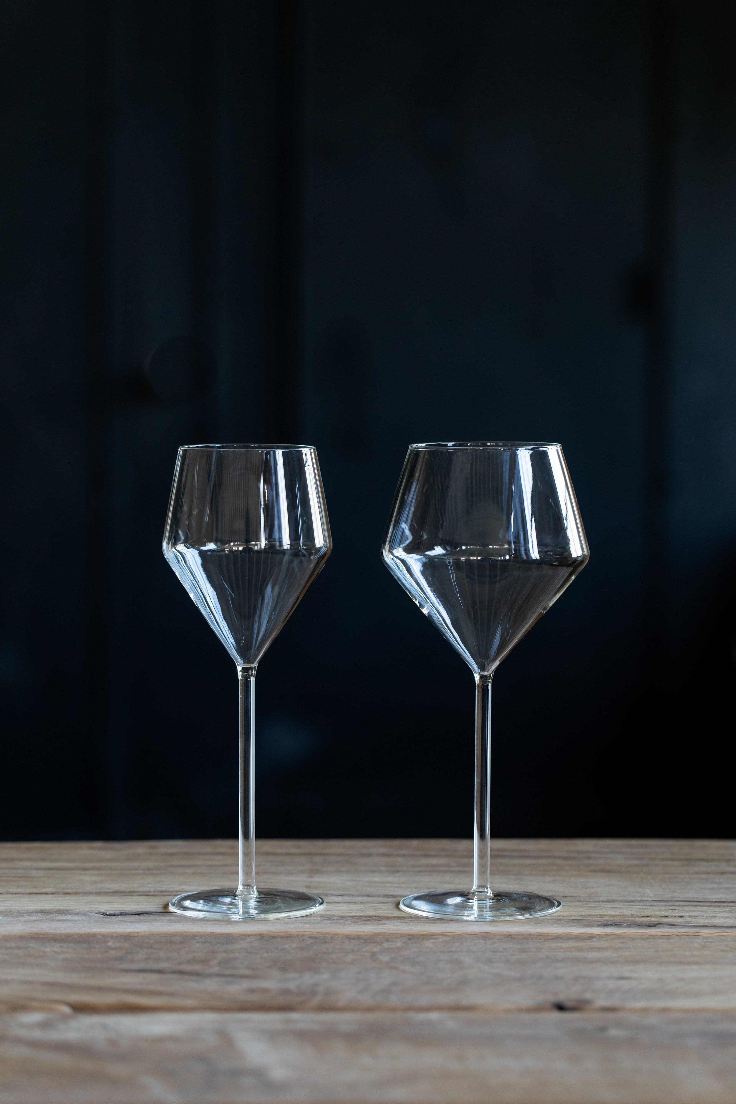 Hoppe Shoppe Juniper Wine Glass - Thumbnail 2