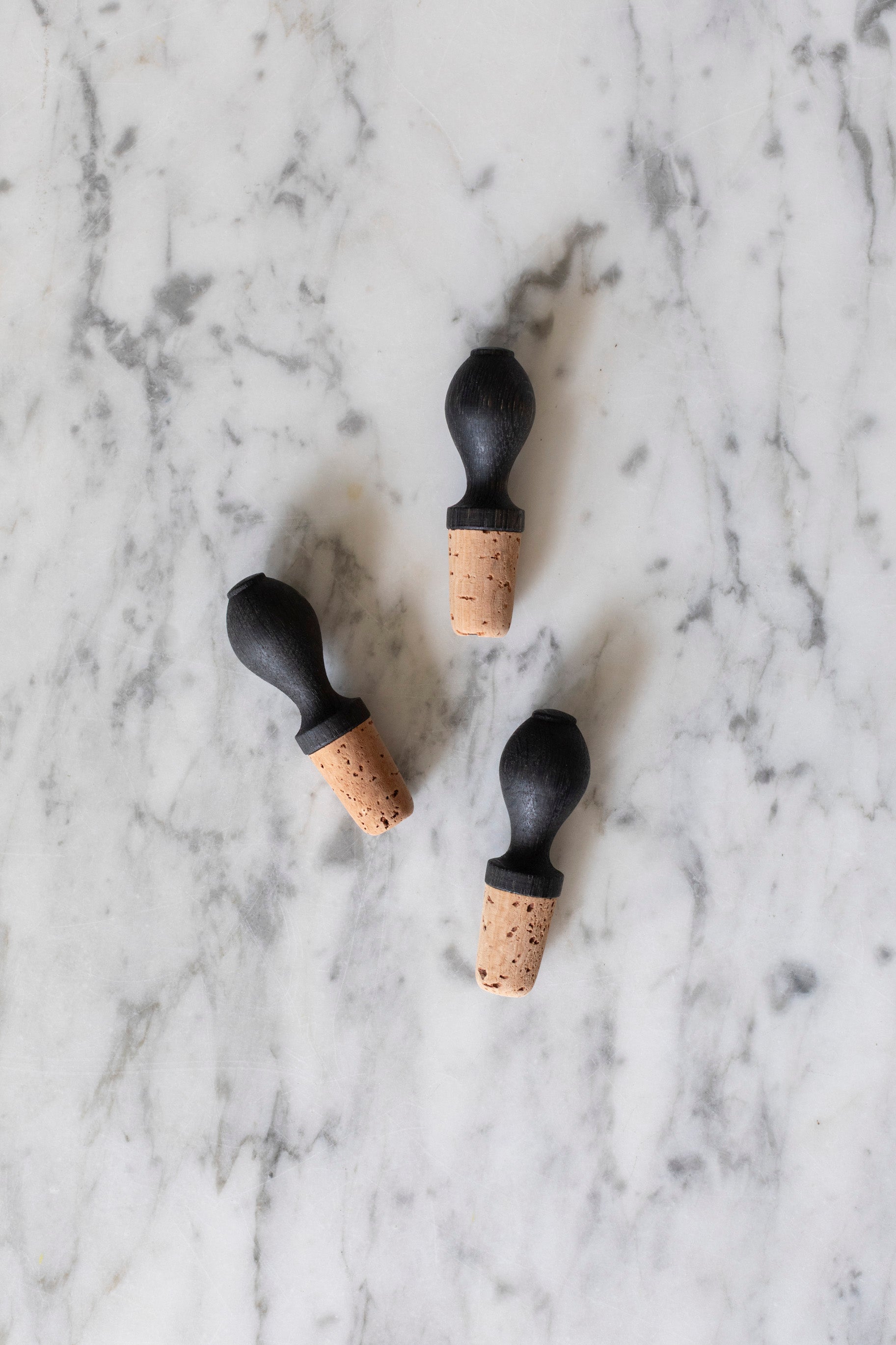 Hoppe Shoppe Oak Wine Stopper
