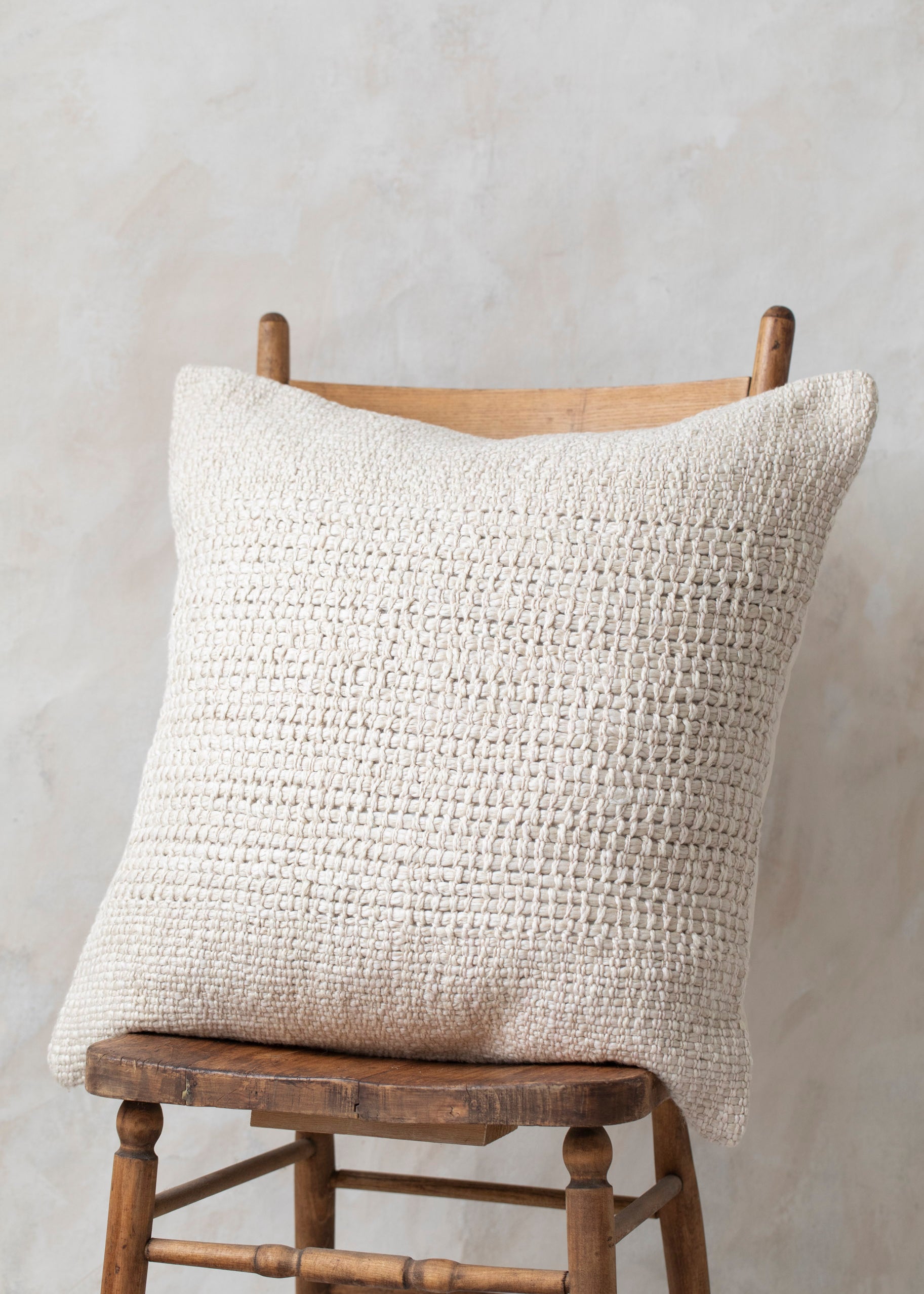 woven_naturals_pillow_mistri-2.jpg