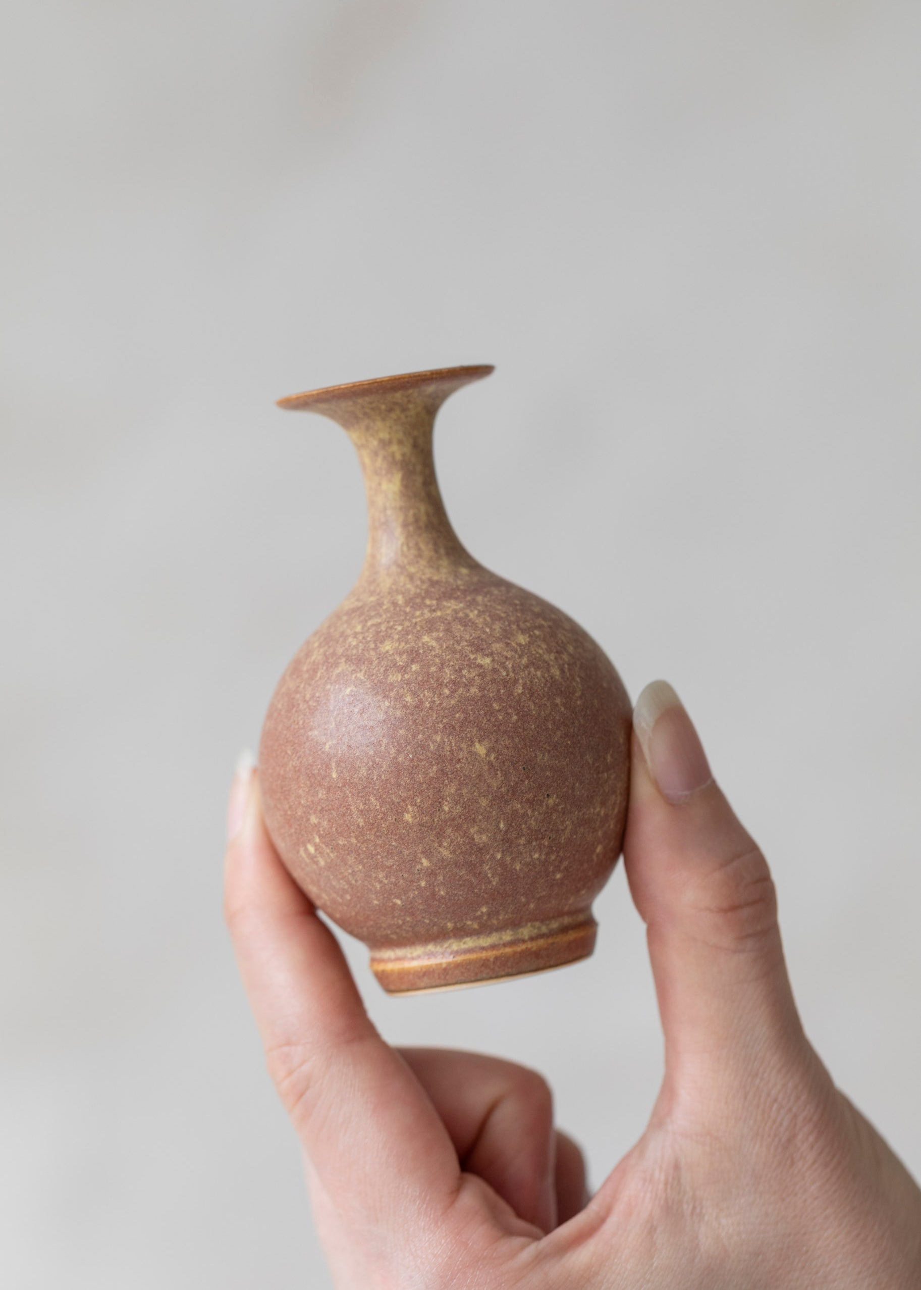 yuate_segawa_miniature_bud_vases_spring_extra_large-6.jpg