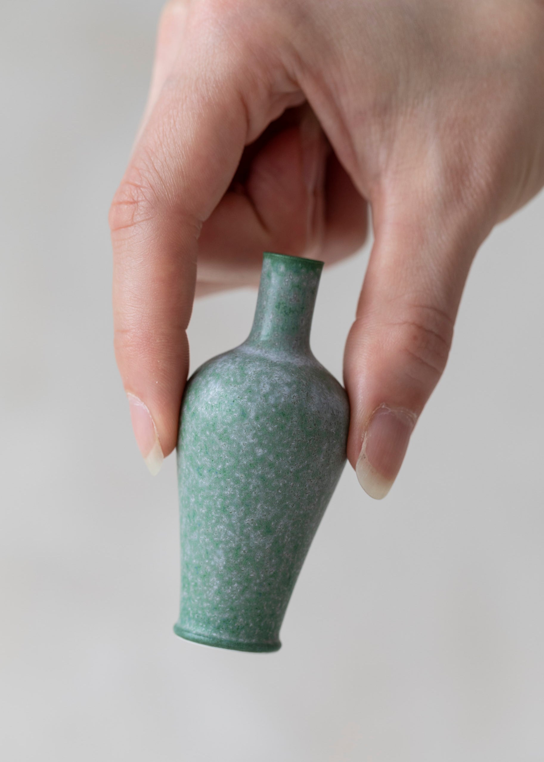 yuate_segawa_miniature_bud_vases_spring_large-6.jpg