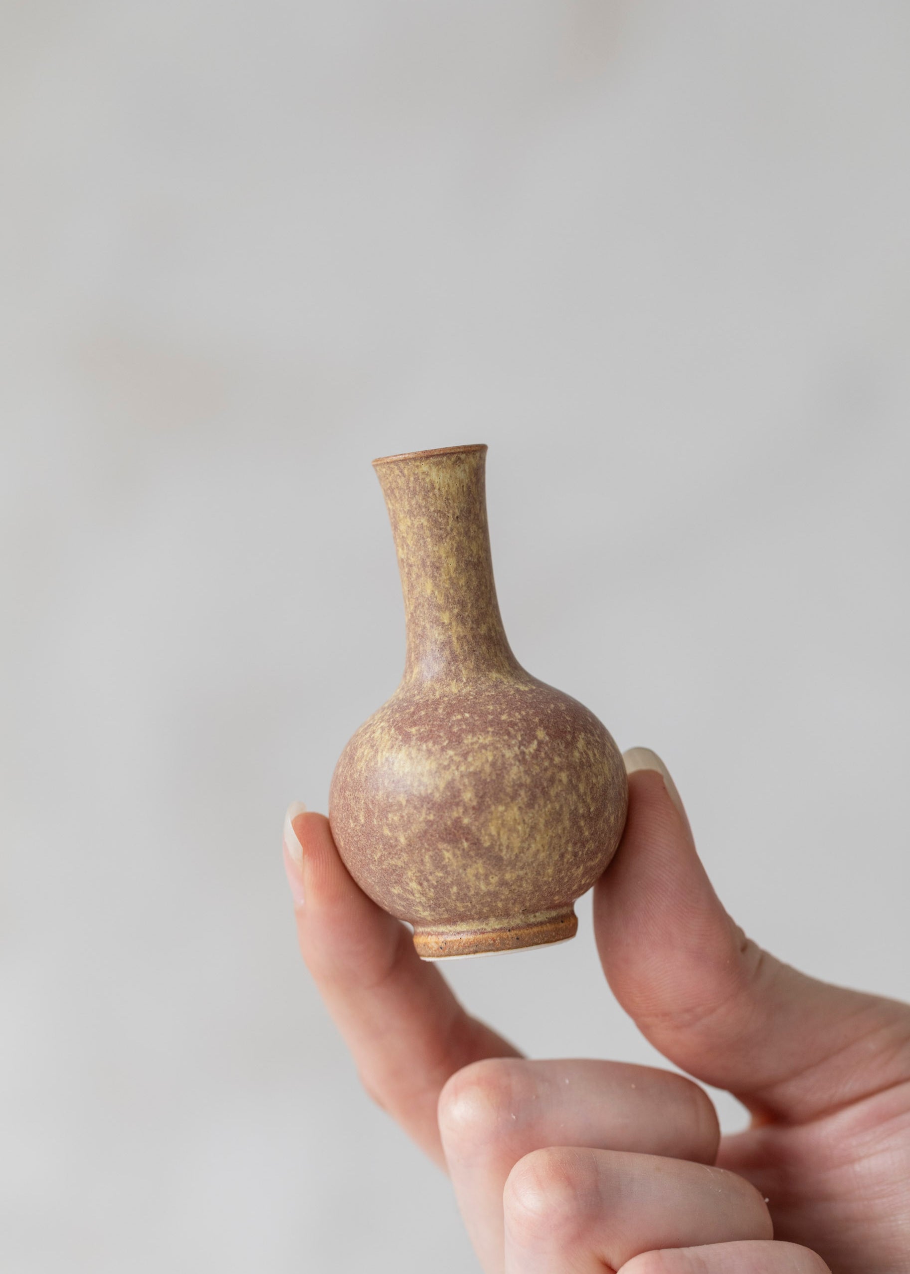 yuate_segawa_miniature_bud_vases_spring_large-7.jpg