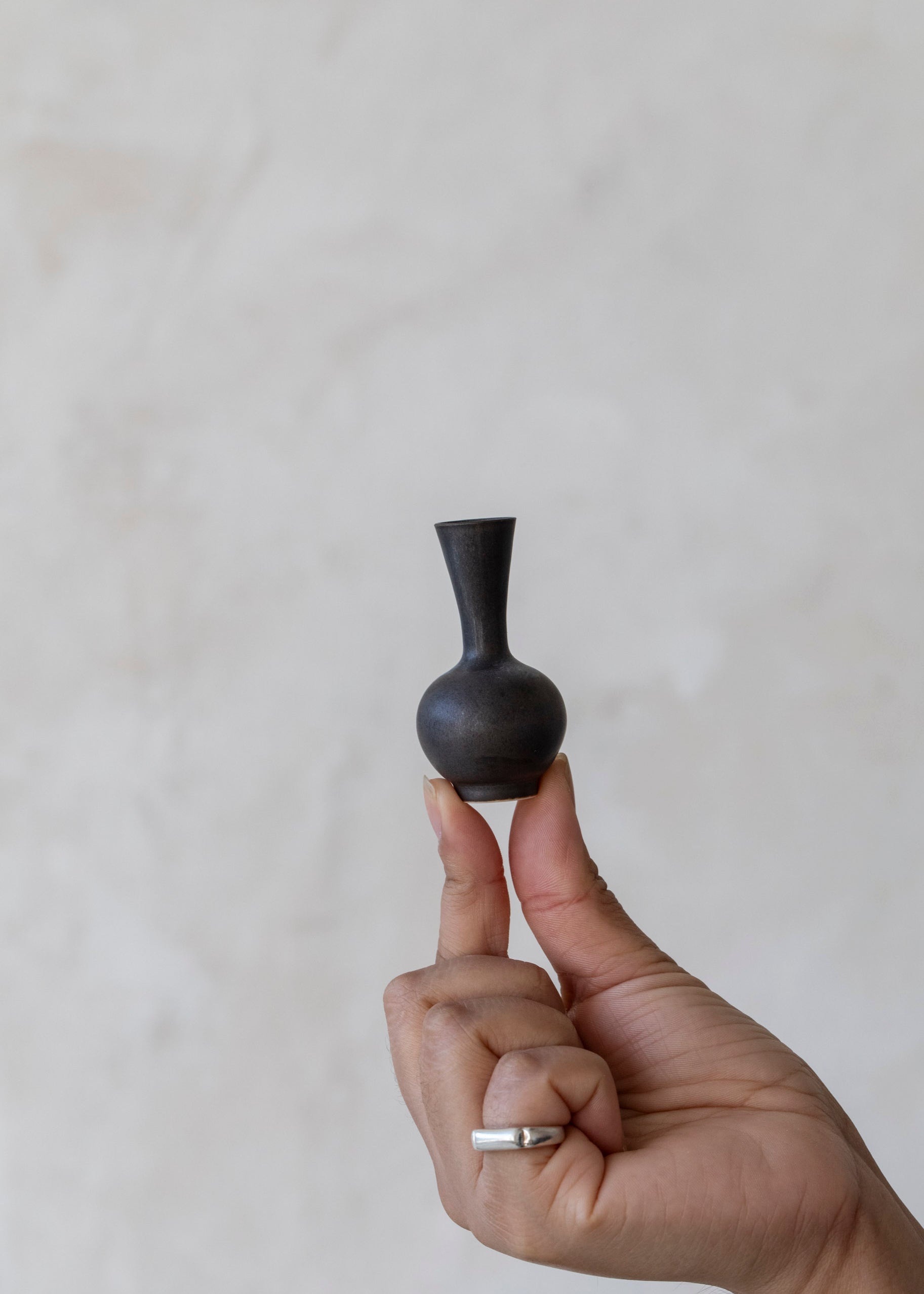 yuta-segawa-mini-vases-27.jpg