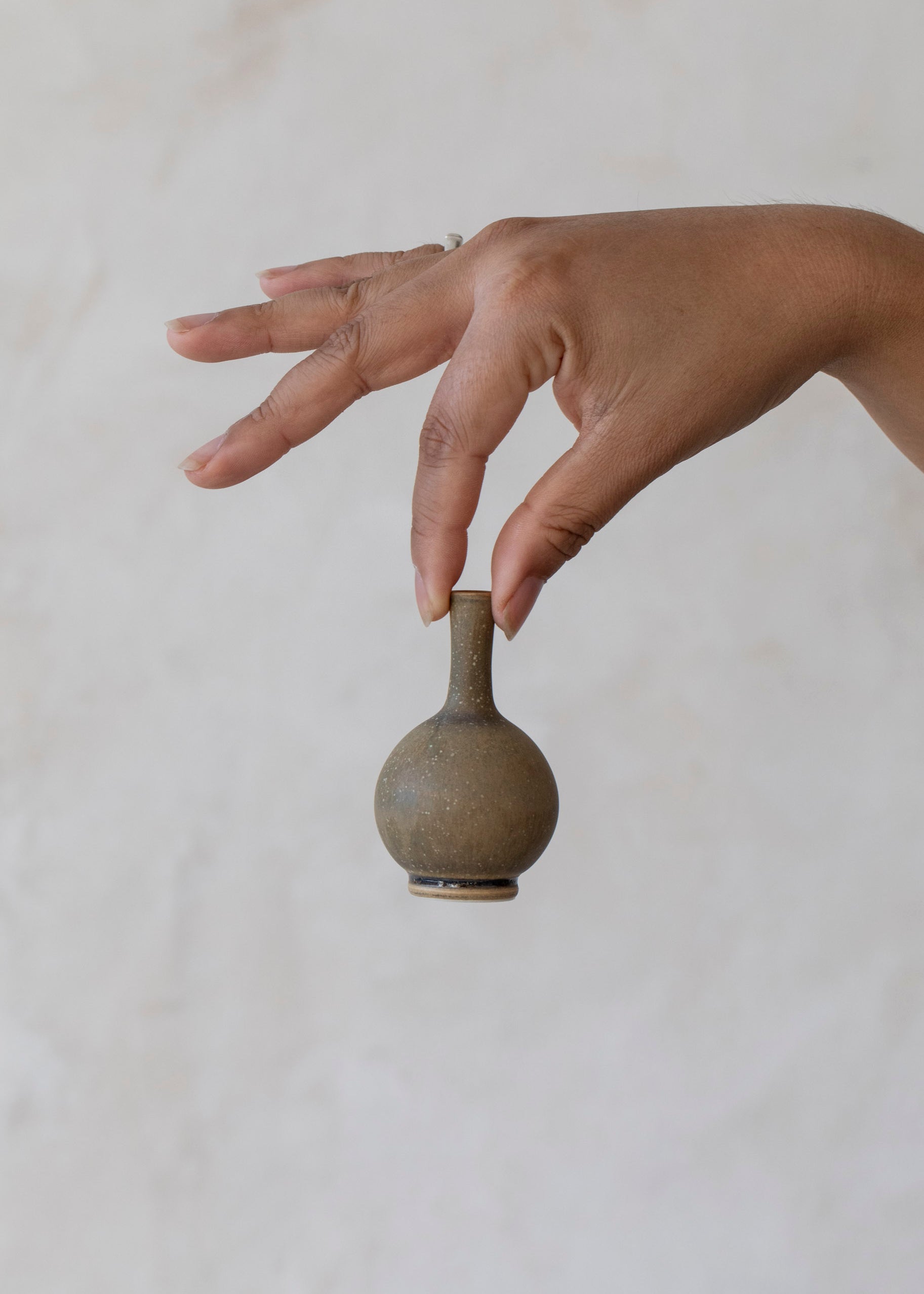 yuta-segawa-mini-vases-9.jpg